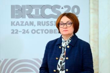 Elvira Nabiullina: sólo la ‘dama del rublo’ se atreve a dar malas noticias a Vladimir Putin