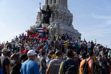 «Le metieron un palo en la boca, le colocaron un embudo, le apretaron la nariz y le forzaron a tragar una sopa podrida»: así ‘celebra’ el régimen cubano el cuarto aniversario del 11J