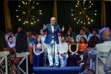 Camps se alza contra Mazón y desafía a Feijóo