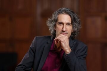 Agustín Fuentes, bioantropólogo: “Decir que los seres humanos son binarios es un fracaso; no es biología, es filosofía”