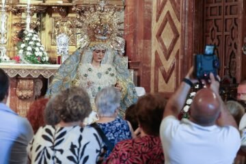 La virgen de la Macarena ya está en el Instituto Andaluz de Patrimonio para analizar su estado tras su polémica restauración