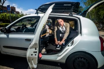 Viajar al infierno de la pederastia dentro de un Renault Clío