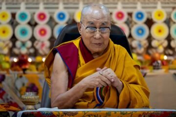 El Dalai Lama, a punto de cumplir 90 años, confirma que «se reencarnará» y que China debe mantenerse al margen del proceso de sucesión