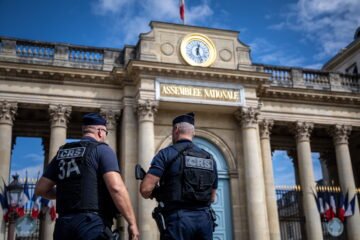 Al menos 470 detenidos en las protestas de «¡Bloqueemos todo!» en Francia
