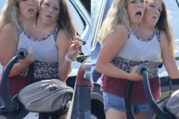 Las siamesas Abby y Brittany Hensel, fotografiadas con un bebé: ¿han sido madres?