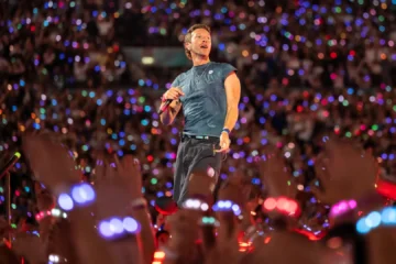Chris Martin, tras subir al escenario a dos israelís: «Quiero dar la bienvenida también a la gente de Palestina, todos somos humanos»