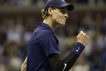 Jannik Sinner arrasa con su compatriota Musetti y ya piensa en una final del US Open contra Carlos Alcaraz o Novak Djokovic