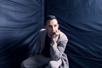 Alejandro Amenábar: “Si hubiera aparcado el tema del homoerotismo entre Cervantes y su captor habría sido mojigato y habría renunciado a mí mismo”