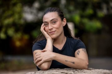 Cómo reconstruirse tras un intento de suicidio: “Antes solo me quería morir para sentir paz. Ahora veo el negro y toda la gama de colores”