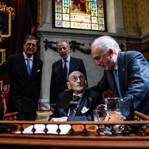 La RAE marca una defensa cerrada de su independencia