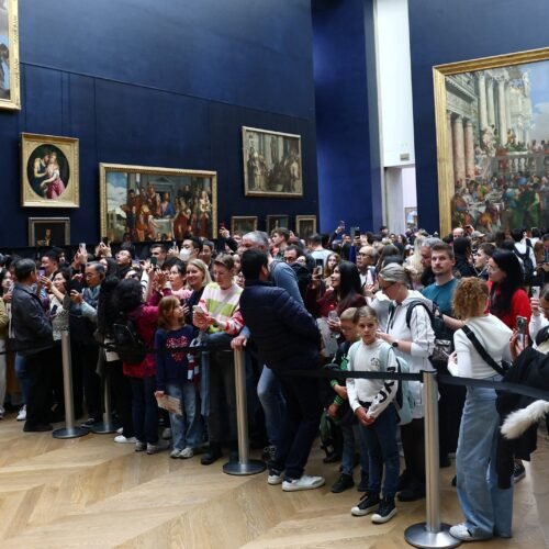 La fiscal tiene “una pequeña esperanza” de recuperar las joyas del Louvre
