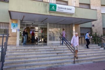 Andalucía multiplica los retrasos de hasta tres semanas para ver al médico de cabecera