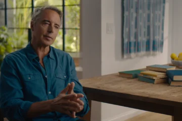 Dan Buettner, experto en longevidad: «Los desayunos de las personas que más viven no incluyen cereales azucarados ni panceta»