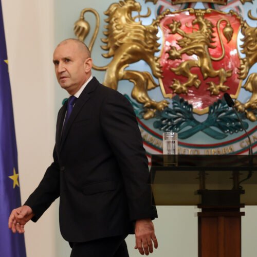 La dimisión de Rumen Radev abre una nueva fase de incertidumbre política en Bulgaria