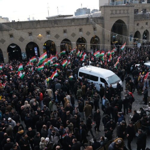 Irán ataca con drones la base de una guerrilla kurda en Irak en represalia a su participación en las protestas