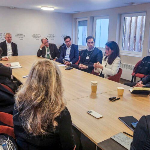 Dirigentes del Ibex, a Carlos Cuerpo y ´Óscar López en Davos: «Cada vez es menos atractivo invertir en la UE»