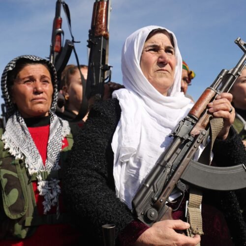 Los choques en Siria sacuden la amenaza olvidada de los presos del Estado Islámico