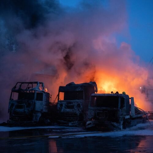 Kiev denuncia «otra noche de terror ruso» en medio de las conversaciones trilaterales con Moscú y Washington