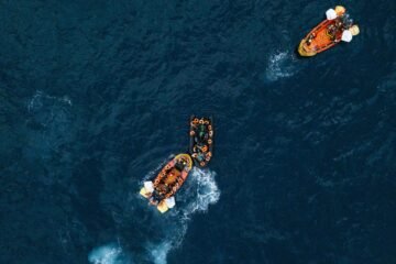 Al menos 50 muertos y 380 desaparecidos en ocho naufragios en el Mediterráneo central