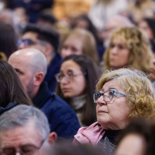 Víctimas del accidente de trenes en Adamuz comienzan a organizarse en un grupo de WhatsApp