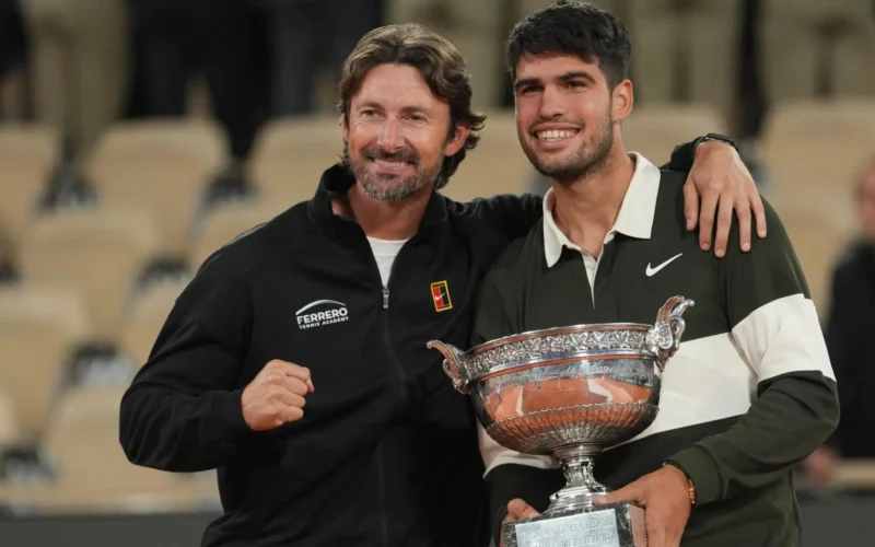 El dardo a Carlos Alcaraz tras su ruptura con Ferrero: «Cambian de entrenador por unos pocos dólares»