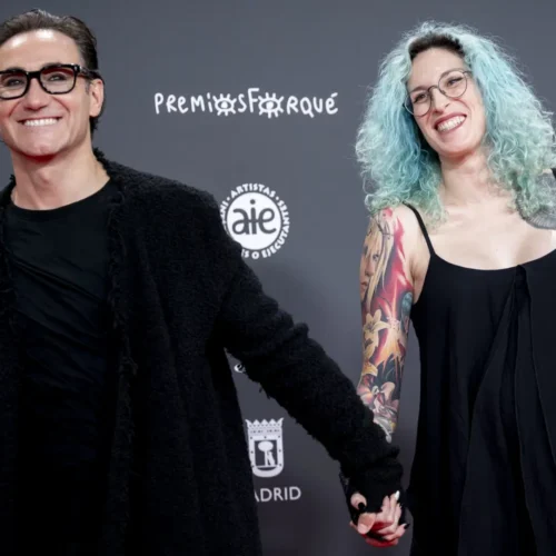 El actor Carlos Santos se convertirá en padre de una niña dentro de dos meses