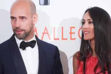 Gonzalo Miró disfruta de un romántico fin de semana junto a su novia, la modelo Noelia Velasco