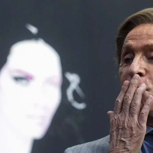 Muere Valentino Garavani, el célebre diseñador italiano, a los 93 años