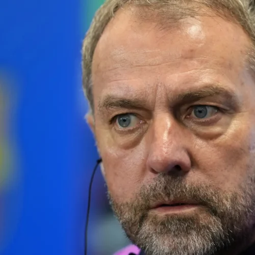 Hansi Flick, ante las elecciones del Barça: «No tiene que afectar al equipo, jugar a fútbol y tener éxito»