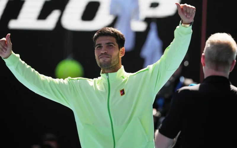 Horario y dónde ver el Carlos Alcaraz – Alex de Miñaur de cuartos de final del Open de Australia