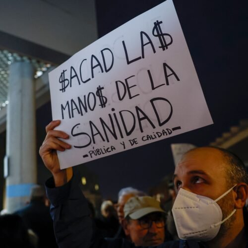 Sanidad pública fuerte, sector privado útil y necesario