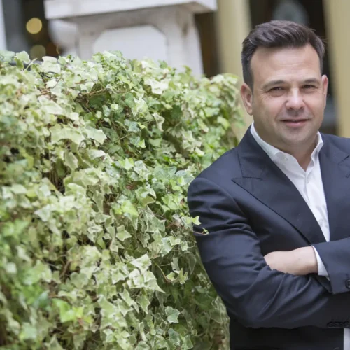 José Elías, empresario multimillonario: «Pensamos que nos quedan 20, 40 o 50 años de vida, pero es mentira. La vida se mide en veces»