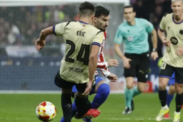 Eric García, tras su expulsión: «Estas decisiones últimamente nos van en contra»