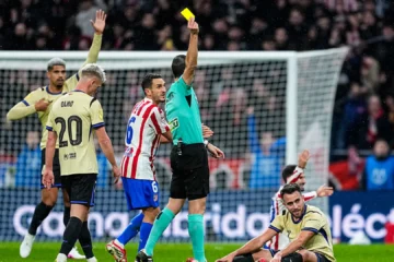 Indignación en el Barça con el arbitraje en la goleada del Atlético de Madrid: «Si la imagen que he visto no es IA, es un escándalo»