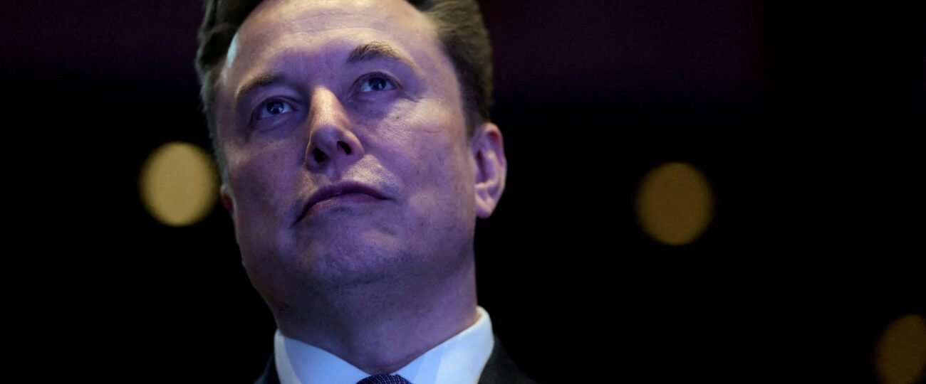 Elon Musk llama a Pedro Sánchez “tirano” y “fascista totalitario” por su anuncio contra la impunidad de las redes