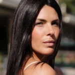 Laura Matamoros destapa que su relación con Carlo Costanzia está rota y señala a las Campos: «Hay una tercera persona…»