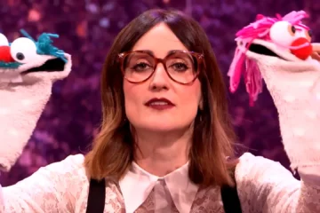 Ana Morgade sorprende con su ‘show’ de marionetas ‘charo’: «Feminazi, autónoma, madre y a veces Jordi Cruz el bueno»