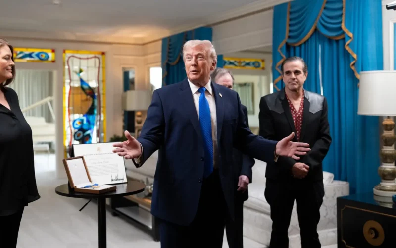 Donald Trump visita Graceland, la mansión de Elvis Presley: «¿Quién no le ama?»