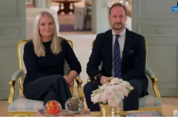 Se desvela qué le pidió Epstein a Mette Marit y que hizo a la princesa empezar a recelar de él