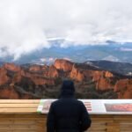 Los augurios cumplidos en la reconstrucción de Las Médulas: prisas con el mirador turístico pero las casas quemadas siguen en ruina