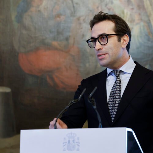 La tasa de ahorro bajó al 12% en 2025, por el descenso en los tipos de interés, la inflación aún alta y la mejora de la tasa de paro