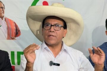 Perú: El izquierdista Sánchez acaricia la segunda vuelta mientras el candidato trumpista llama a la insurgencia civil