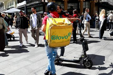 Los riders de Glovo arrancan su huelga de tres días cuando las negociaciones del ERE llegan al ecuador