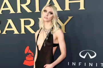 El extraño gafe de Taylor Momsen: fue mordida por un murciélago en Sevilla y ahora es hospitalizada por la picadura de una araña