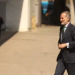 Felipe VI en Málaga de boda y Juan Carlos I, en París, para recibir un premio: los ‘planes’ por separado de padre e hijo