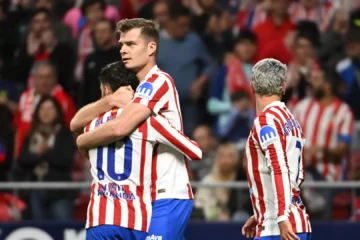 El Atlético de Madrid remonta al Athletic con doblete de Sorloth y ya mira al Arsenal