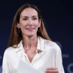 Nueva graduación en la familia de la reina Letizia: la hija de su hermana Telma termina el colegio y reúne a sus abuelos maternos