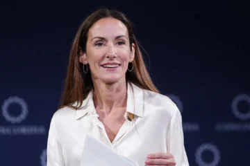 Nueva graduación en la familia de la reina Letizia: la hija de su hermana Telma termina el colegio y reúne a sus abuelos maternos