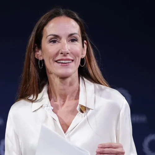 Nueva graduación en la familia de la reina Letizia: la hija de su hermana Telma termina el colegio y reúne a sus abuelos maternos