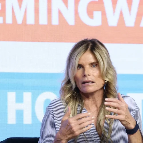 Mariel, la nieta de Hemingway, recala en Gijón para hablar de salud mental: «Me gustaría vivir en España»
